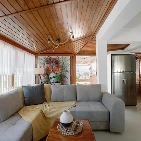 Apartment Skyloft - Rooftop Jacuzzi & Sea View -