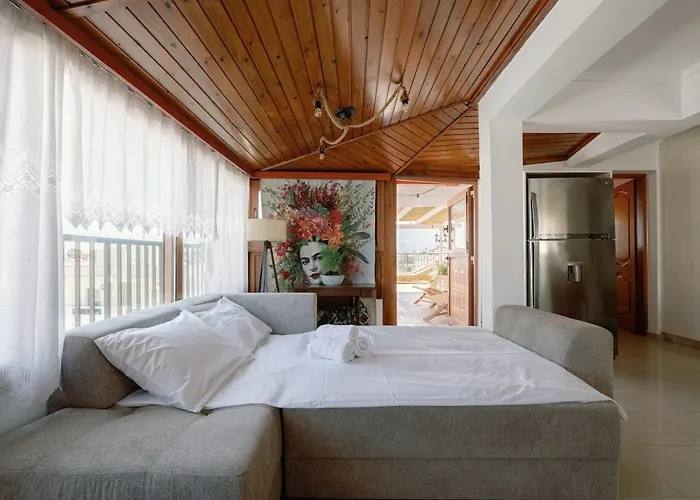 Skyloft - Rooftop Jacuzzi & Sea View - Apartment Kos Town